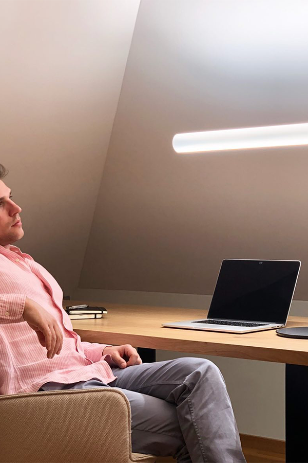 Ein Schreibtisch, der Ideen Raum gibt